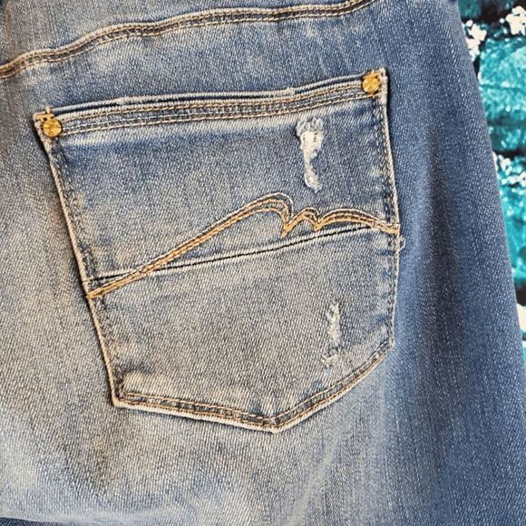 WHBM Girlfriend Light Wash Distressed Denim Jeans Size 4 - Picture 8 of 14